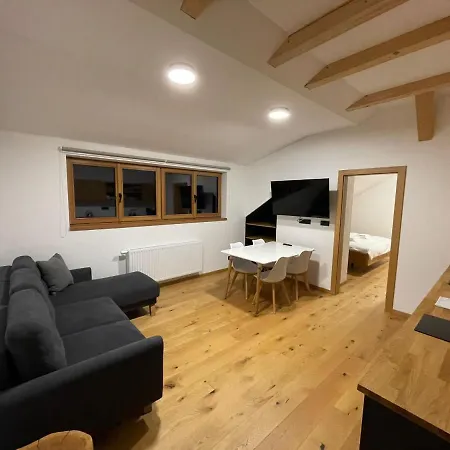 Hacienda Apartman *